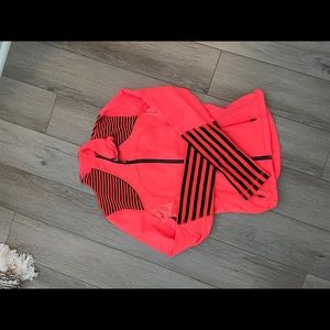 Lululemon women’s zip up orange size 8